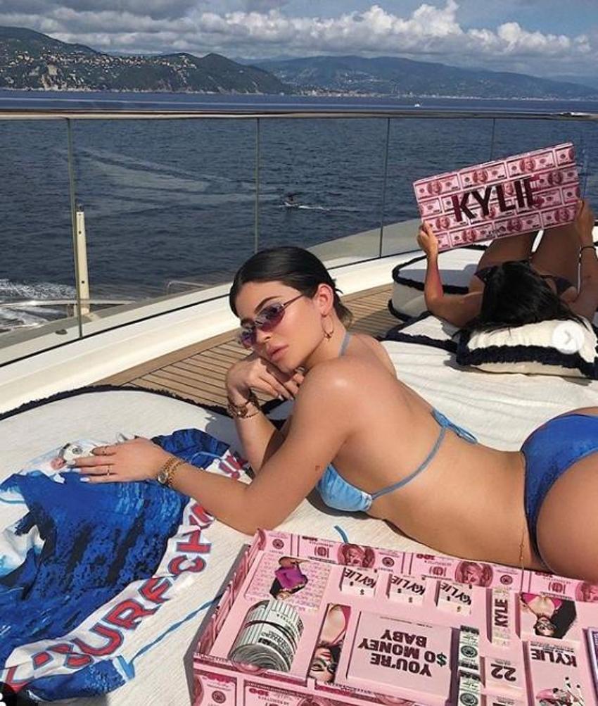 Kylie fena dağıttı! Alkolü fazla kaçırınca...