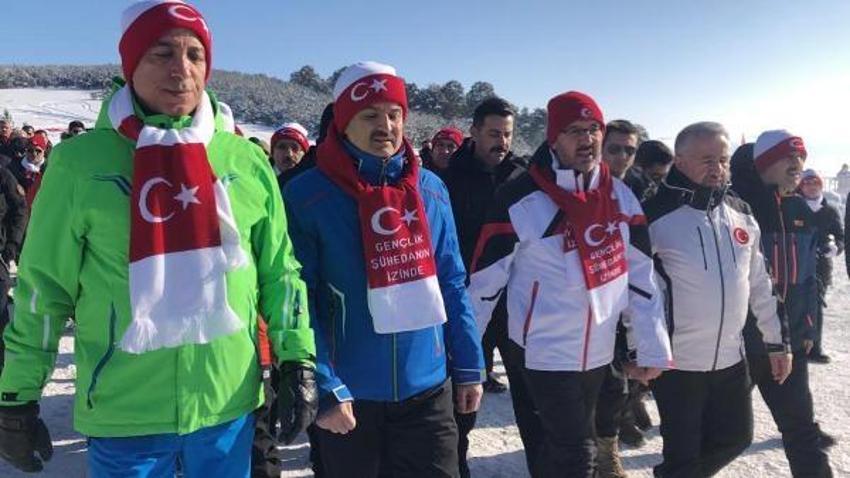 Sarıkamış şehitleri için 20 bin kişi karda yürüdü