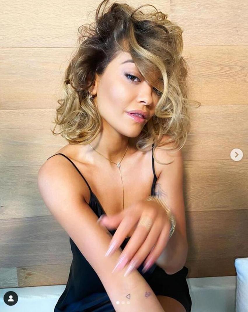 Ne yaptın Rita Ora!