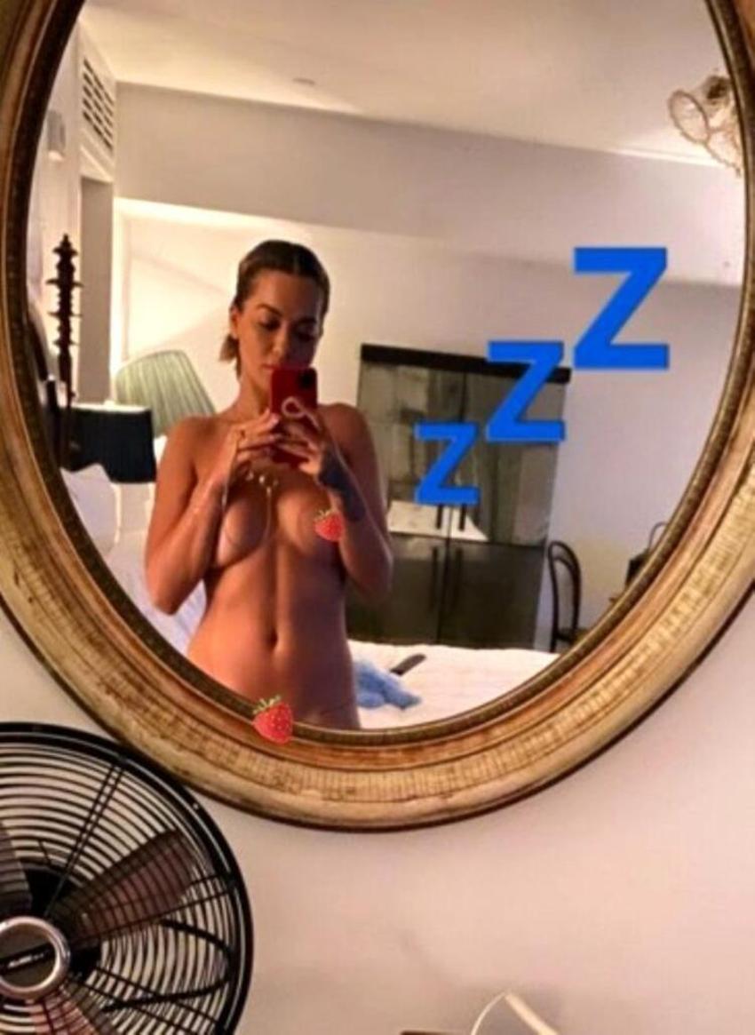 Ne yaptın Rita Ora!