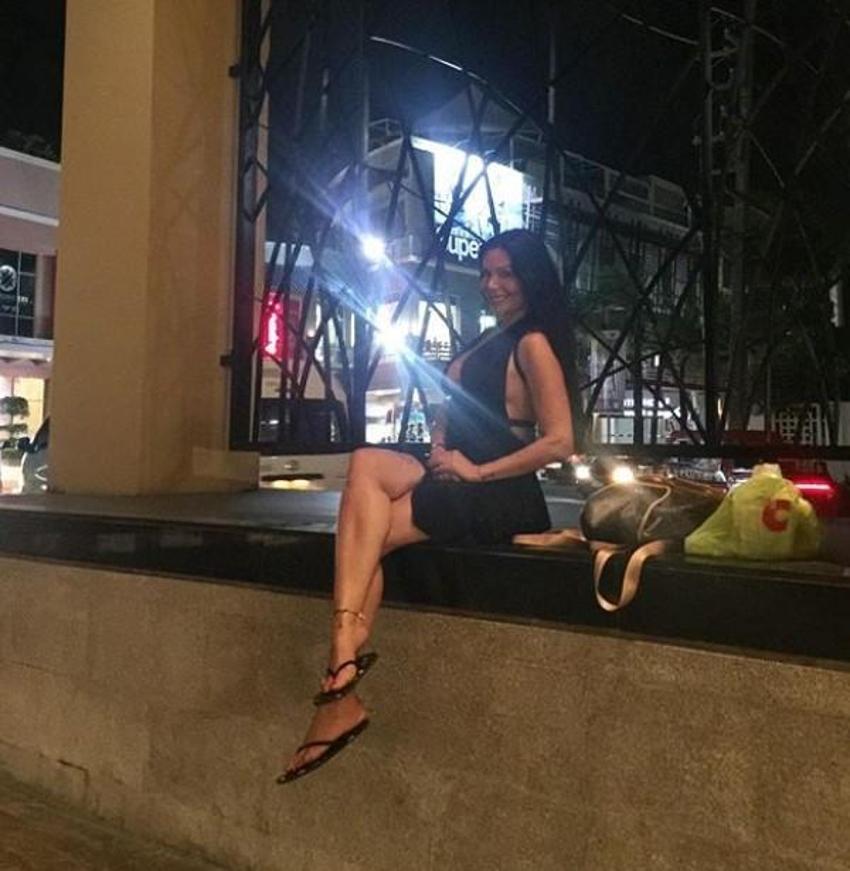 Sevda Demirel'den cesur poz!