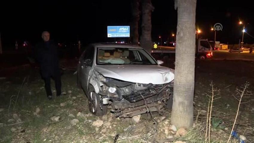 AK Parti Antalya Milletvekili Aydın ve eşi trafik kazası geçirdi
