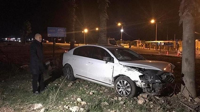 AK Parti Antalya Milletvekili Aydın ve eşi trafik kazası geçirdi