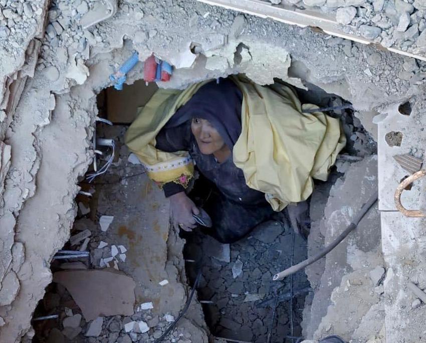 Elazığ'da deprem! Çok sayıda ölü ve yaralı var, Hatun Teyze de kurtarıldı...