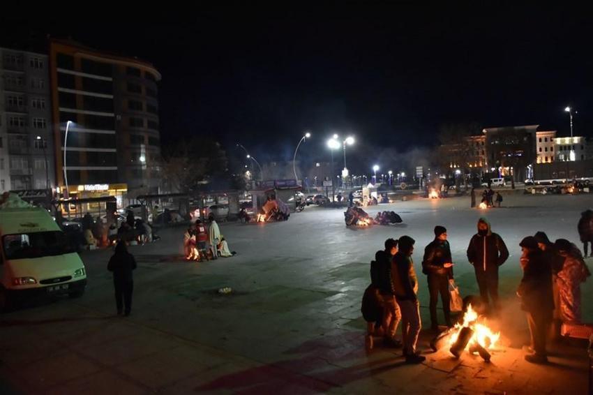 Elazığ'da deprem! Çok sayıda ölü ve yaralı var, Hatun Teyze de kurtarıldı...