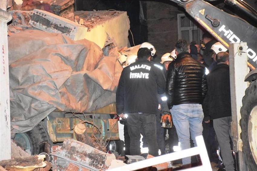 Elazığ'da deprem! Çok sayıda ölü ve yaralı var, Hatun Teyze de kurtarıldı...