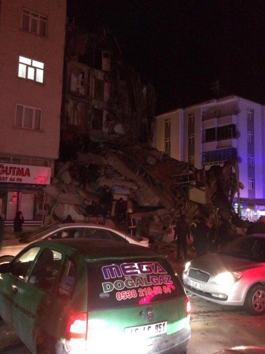 Elazığ'da deprem! Çok sayıda ölü ve yaralı var, Hatun Teyze de kurtarıldı...