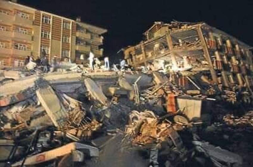 Elazığ'da deprem! Çok sayıda ölü ve yaralı var, Hatun Teyze de kurtarıldı...