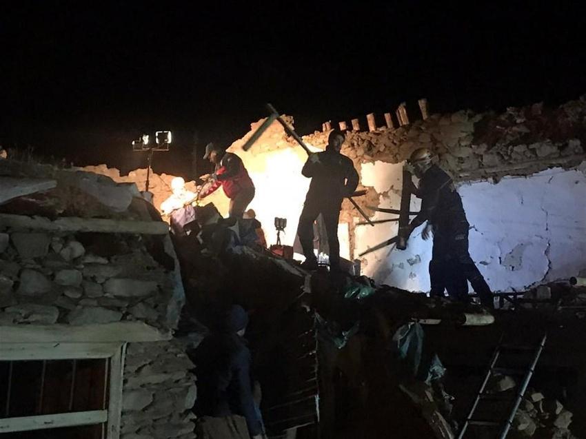 Elazığ'da deprem! Çok sayıda ölü ve yaralı var, Hatun Teyze de kurtarıldı...
