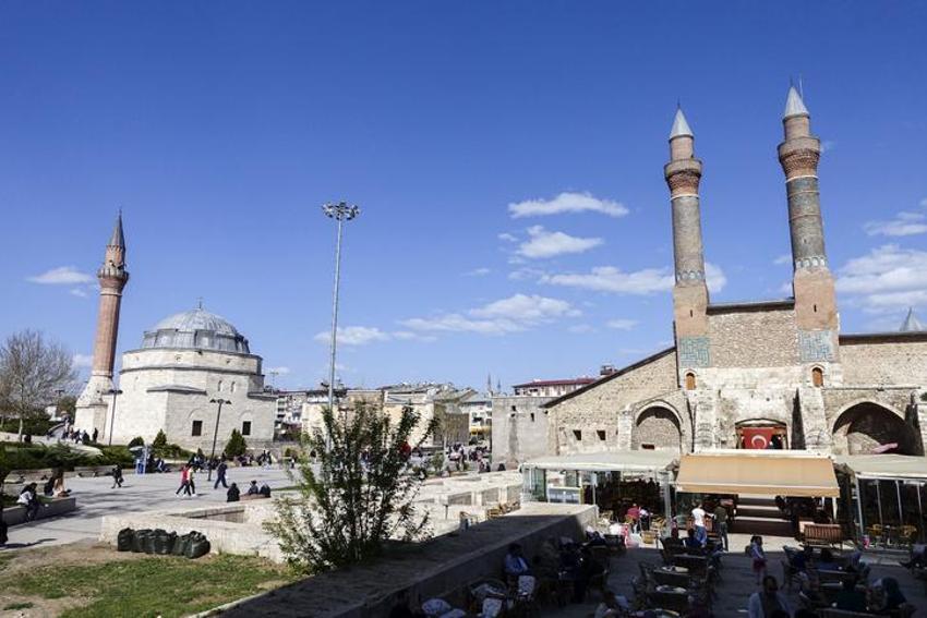 TÜİK nüfus sayımı sonuçlarını açıkladı! İllere göre nüfus...