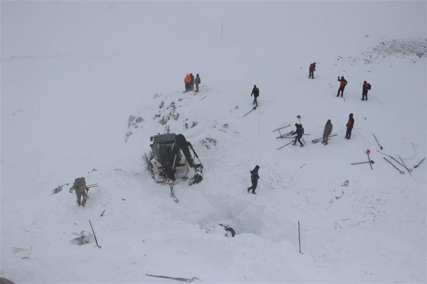 Çığ bölgesinde ikinci facia! İşte ilk görüntüler...