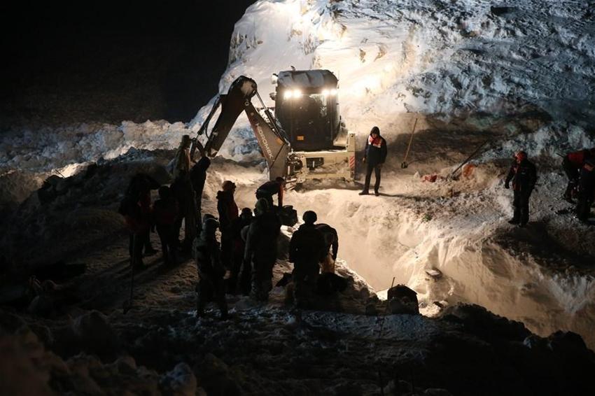 Çığ bölgesinde ikinci facia! İşte ilk görüntüler...