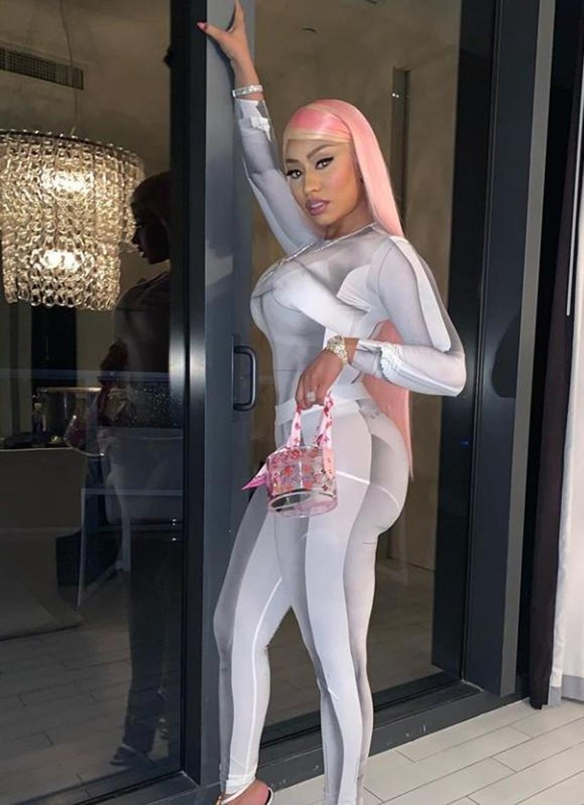 Nicki Minaj'ın kalça dansı Instagram'ı salladı!