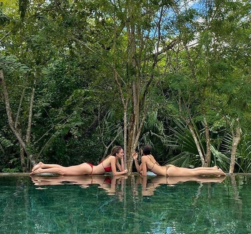 Kaia Gerber dövmesini gösterdi