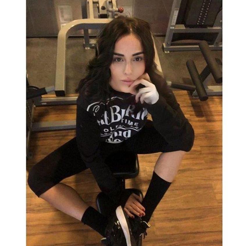 Frikik vermek istemeyen Helin Avşar'dan ilginç önlem!