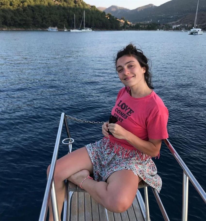 Merve Dizdar kimdir, nereli ve kaç yaşında?