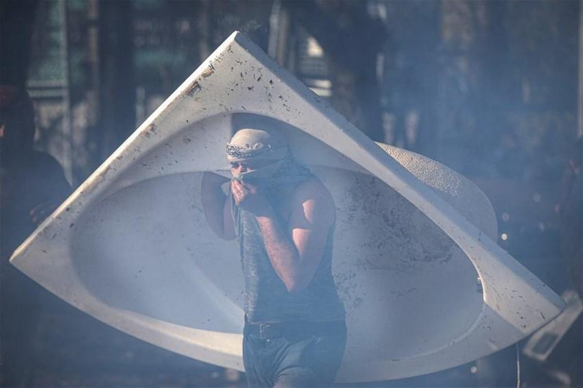 Yunan polisi sığınmacılara gazla müdahale etti! Yaralılar var...
