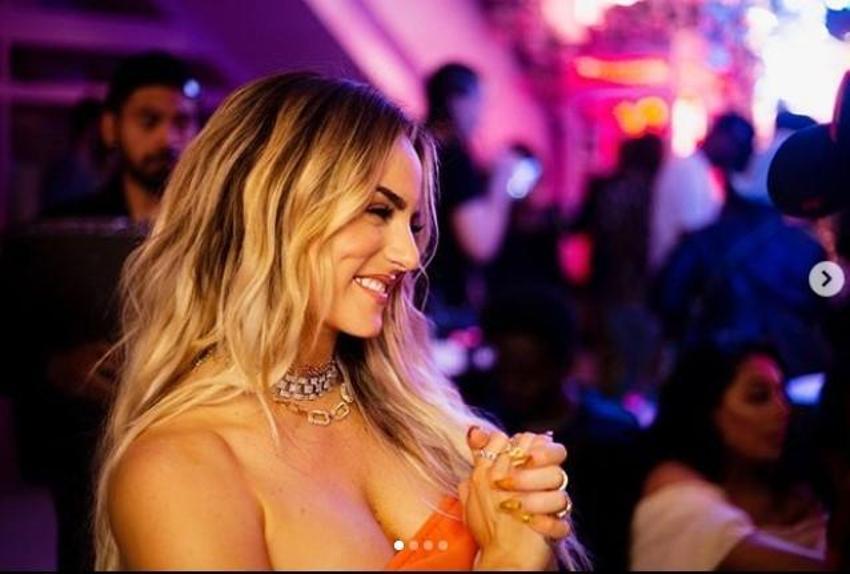 Kendini karantinaya aldı, twerk yapıp paylaştı!