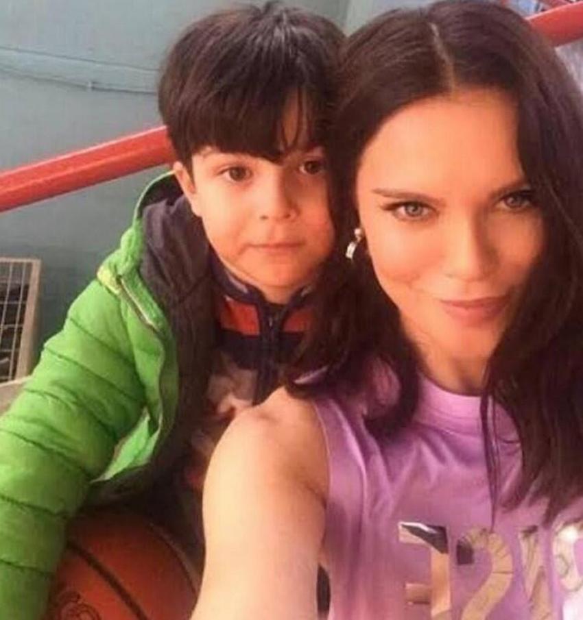 Ebru Şallı'nın oğlu Pars hayatını kaybetti