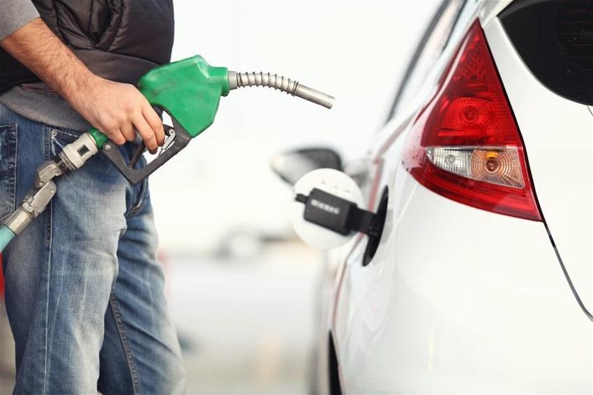 Benzin ve motorinde indirim üstüne indirim! İşte il il yeni fiyatlar
