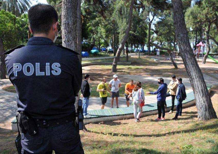 Corona virüs mağduru Rus turistler, ülkelerine dönmeyi bekliyor