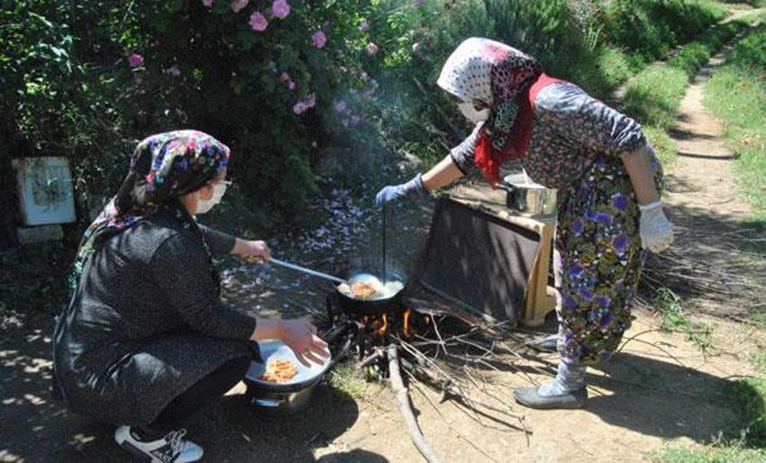 En özel bayram geleneği! Köyün dışına çıkmasına kesinlikle izin yok