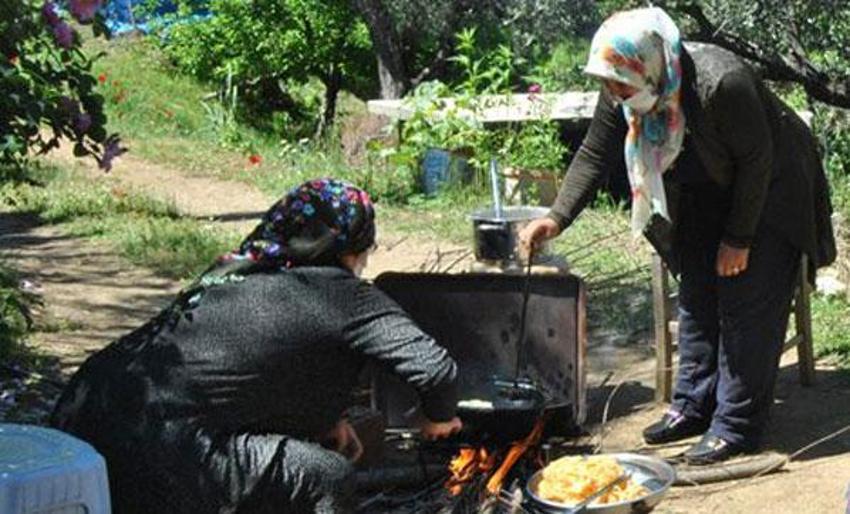 En özel bayram geleneği! Köyün dışına çıkmasına kesinlikle izin yok