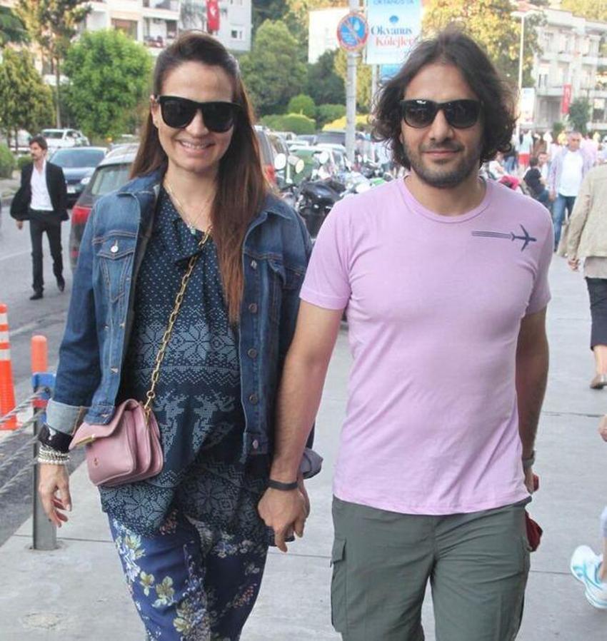 Ebru Akel ve Özer Sancak boşanıyor mu?