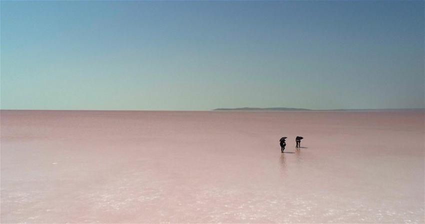 Tuz Gölü pembe renge büründü
