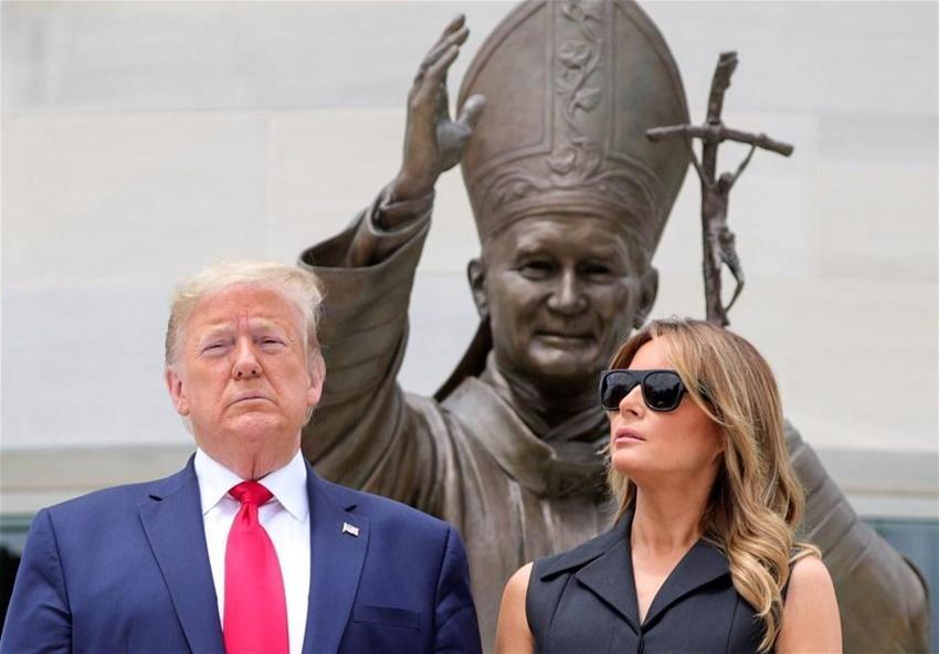 Donald Trump ve eşi Melania Trump'ın evlilik sözleşmesinde bomba detay!