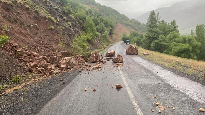 Bingöl'de korkunç deprem! Şiddeti gün aydınlanınca ortaya çıktı!