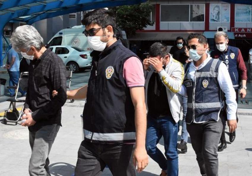 Fuhuş çetesi müşterilerine katalog göndermiş