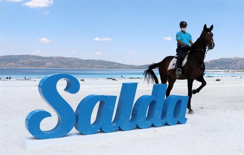 Salda Gölü onlara emanet! Yaz boyunca görev yapacaklar