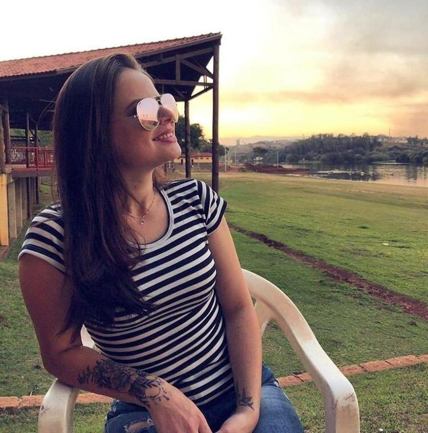 Doğum yaptıktan sonra corona'dan hayatını kaybetti! İkiz bebekler...