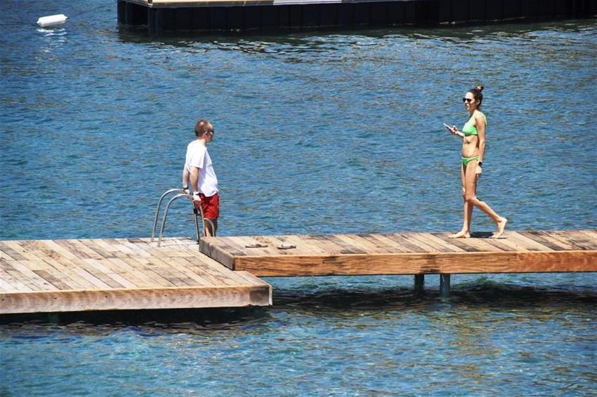 Rus milyarder Bodrum'da beach kapattı!
