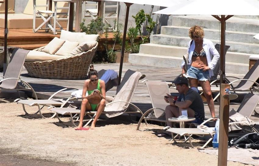 Rus milyarder Bodrum'da beach kapattı!