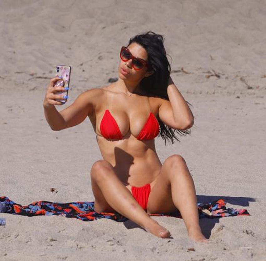 Brezilyalı model Malibu'yu birbirine kattı!