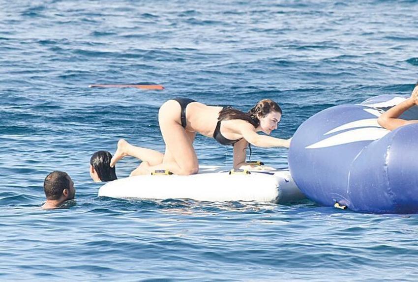 Burcu Özberk Bodrum'a gitti! 4. denemede başardı...