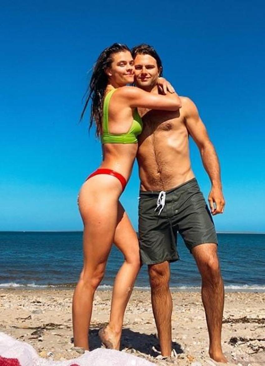Nina Agdal'dan Instagram'ı karıştıran pozlar!