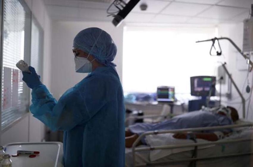 Türk Profesör açıkladı: Corona virüs aşısında tarihi gelişme!