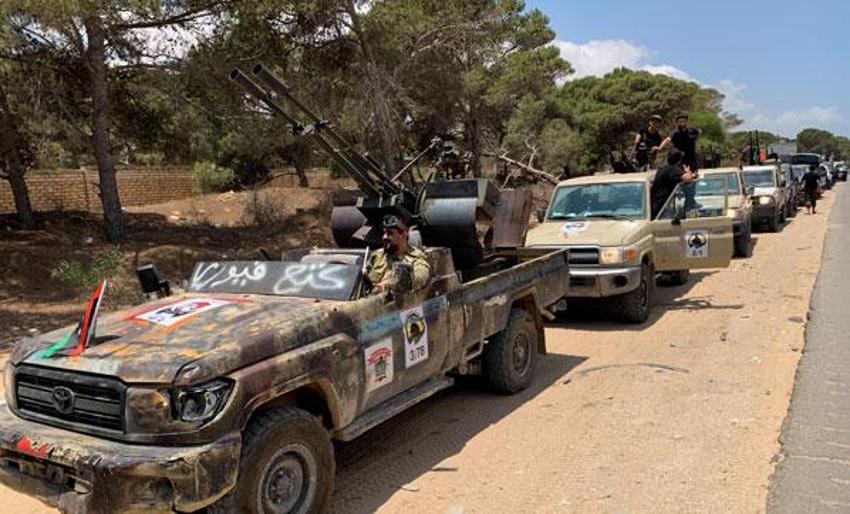 Dünya nefesini tuttu izliyor! Libya Ordusundan Sirte'nin batısına askeri sevkiyat