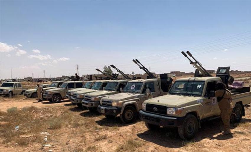 Dünya nefesini tuttu izliyor! Libya Ordusundan Sirte'nin batısına askeri sevkiyat