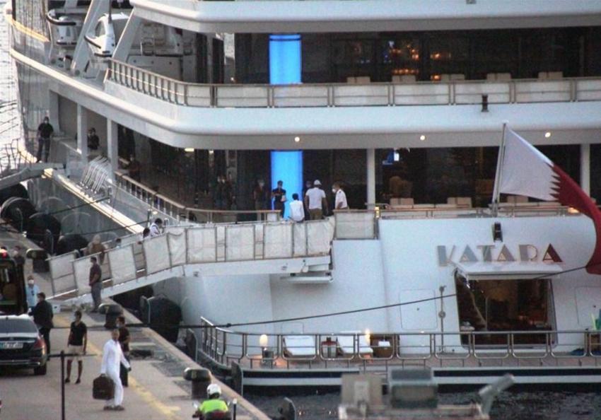 Katar kraliyet ailesi, 2 kamyon eşya 500 valizle Bodrum’a geldi
