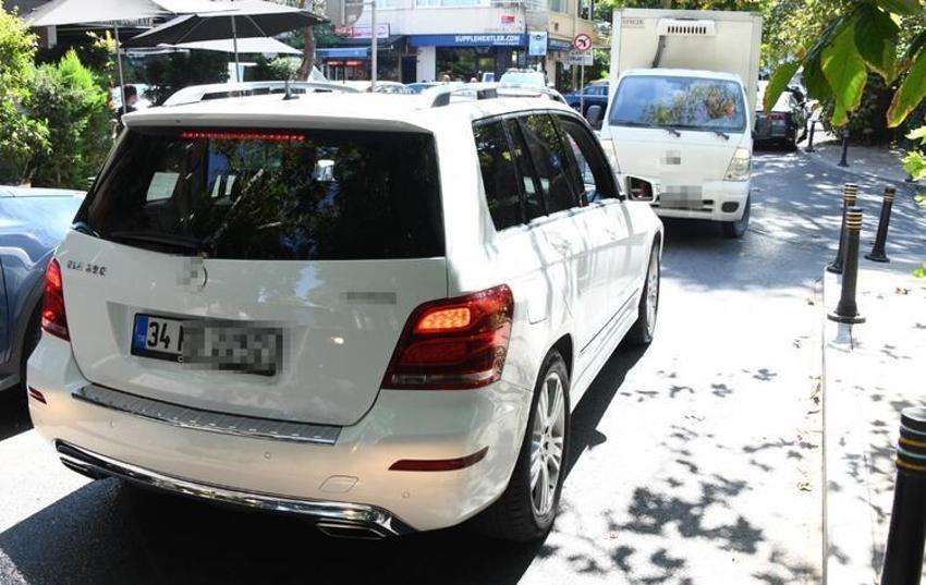 Dolunay Soysert çileden çıktı! 'Çek arabanı'