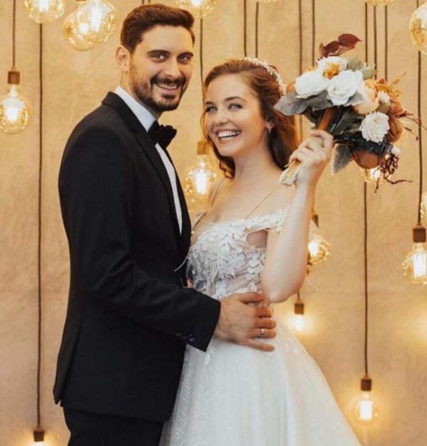 Sihirli Annem'in küçük yıldızı evlendi
