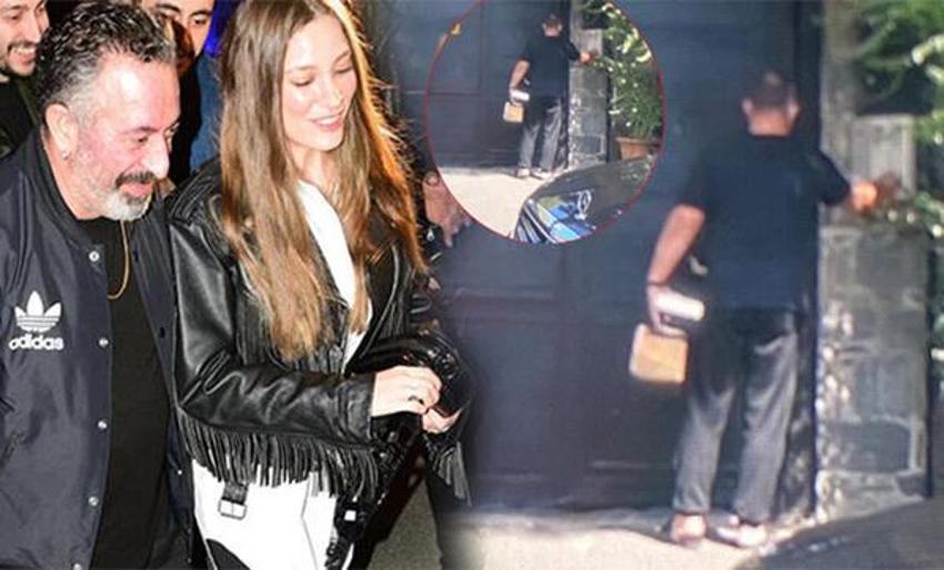 Cem Yılmaz, Serenay Sarıkaya'ın kapısında...