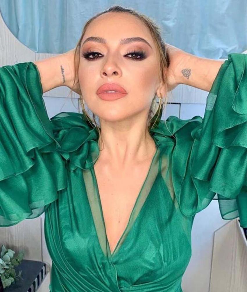 Hadise ağladığı anları paylaştı!
