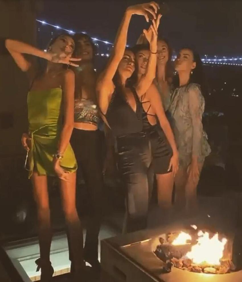 Şevval Şahin'den bu kez de Boğaz’da 21. yaş partisi!