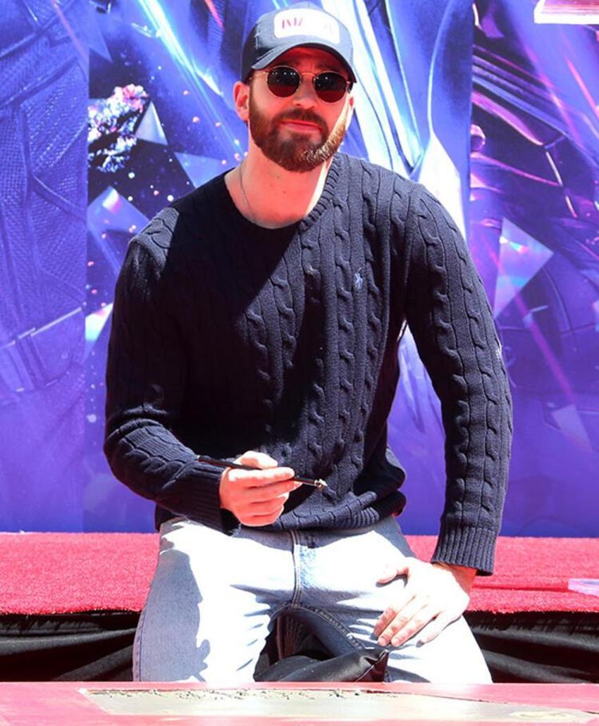 Çıplak fotoğraf sonrası Chris Evans'tan mesaj var