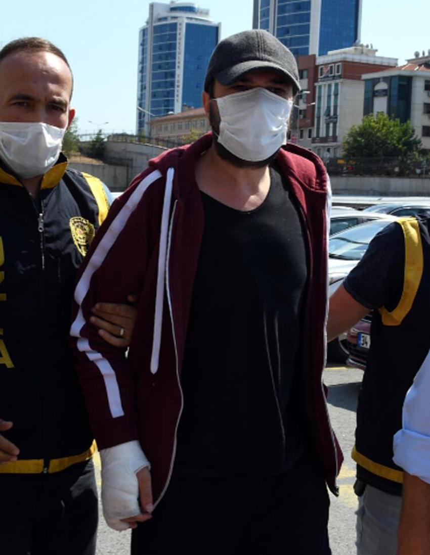 Halil Sezai'yi elindeki odun yaktı! Kardeşi konuştu...